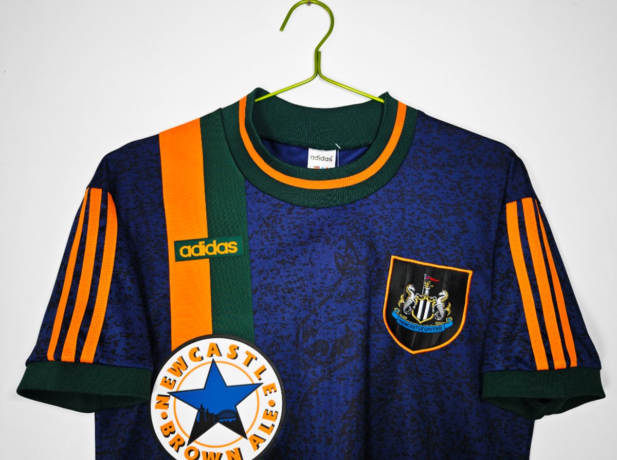 Newcastle 1997/1998 Away - 3