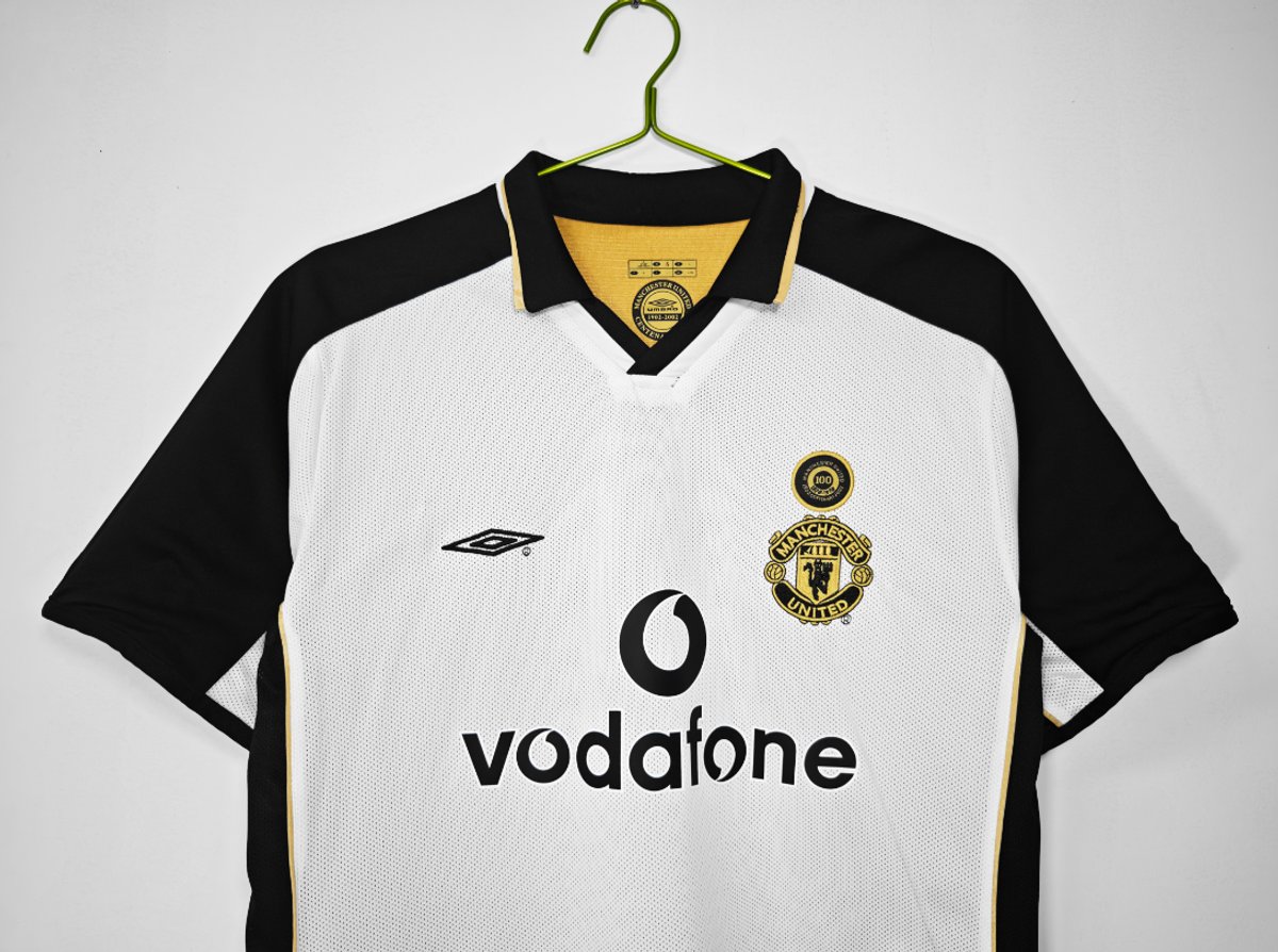 Manchester United 2001/2002 Away Reversible - 6