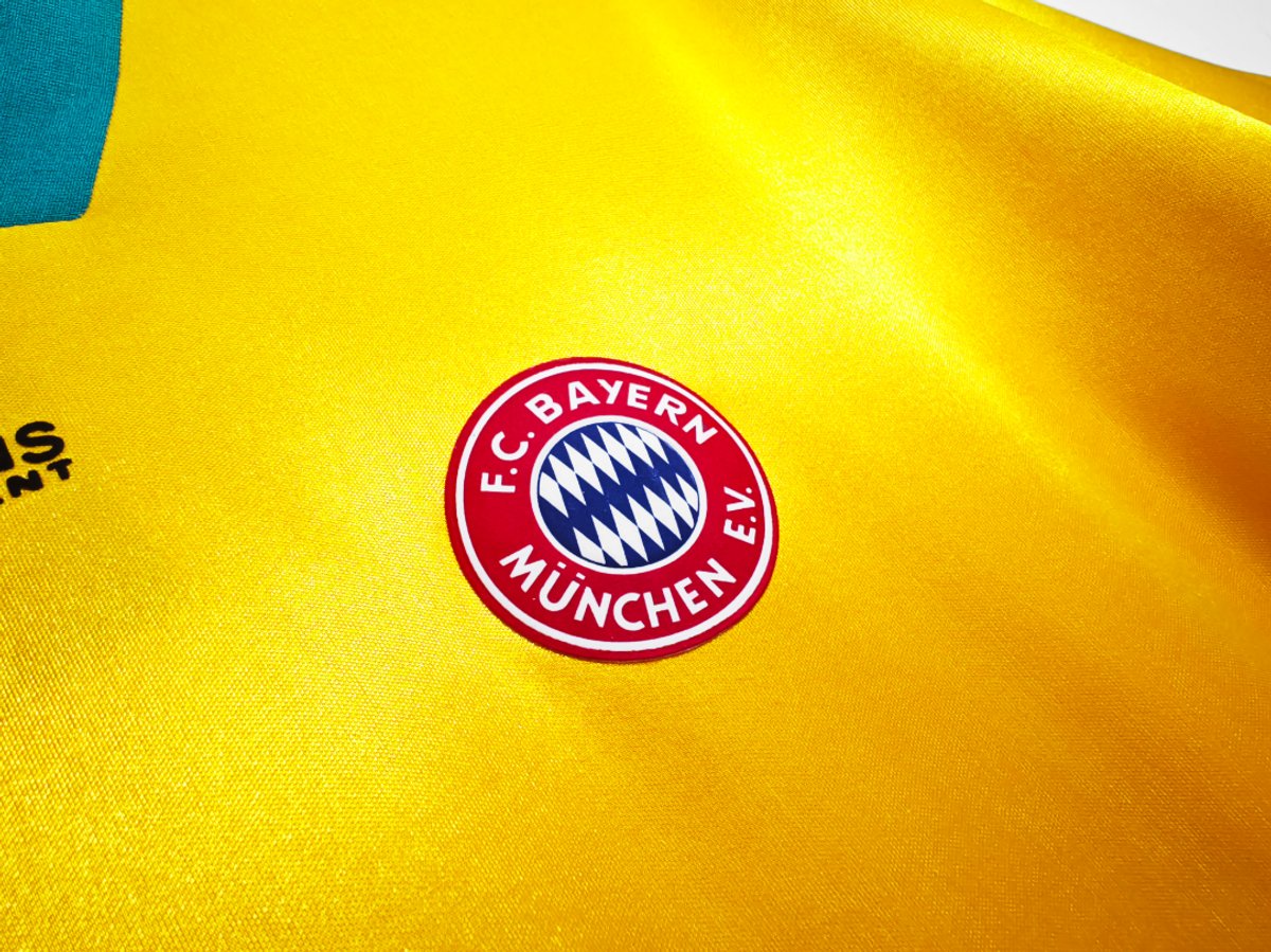 Bayern Munich 1993/1994 Away - 7