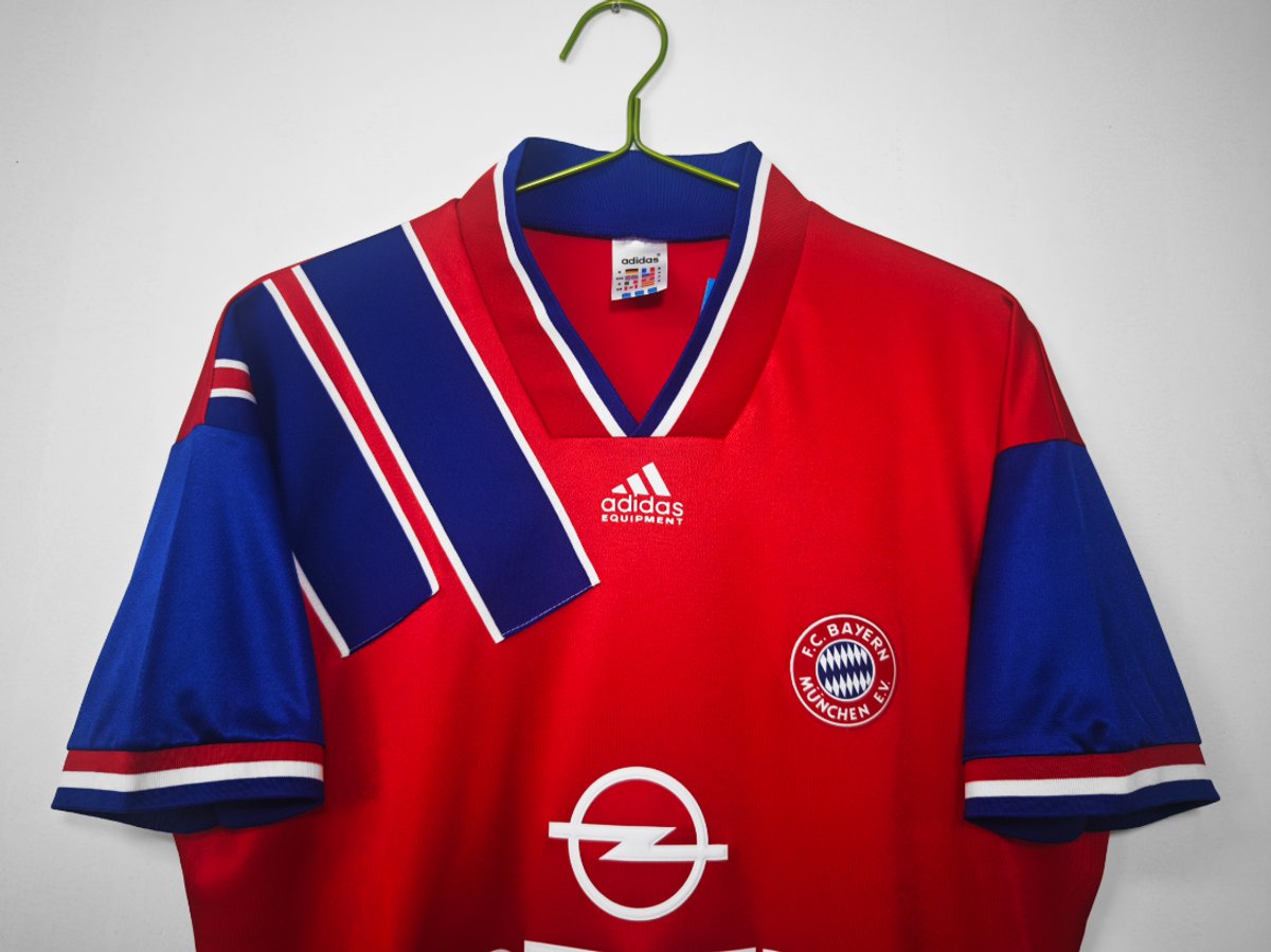 Bayern Munich 1993/1994 Home - 3