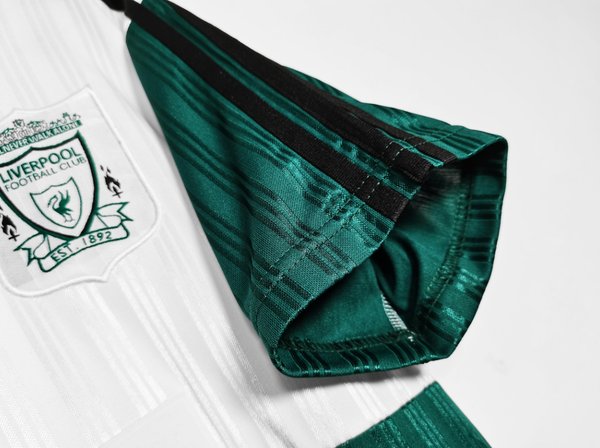 Liverpool 1995/1996 Away