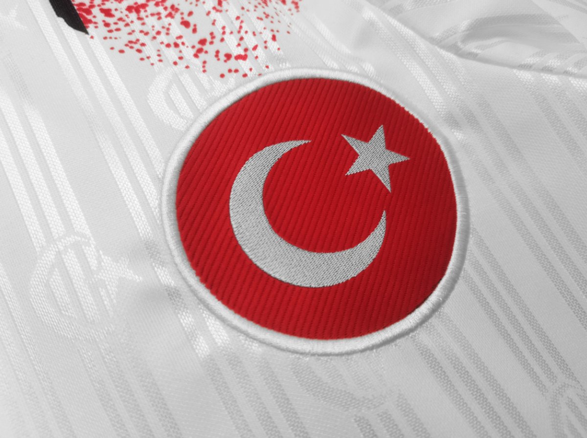 Turquia 1996 Away - 5