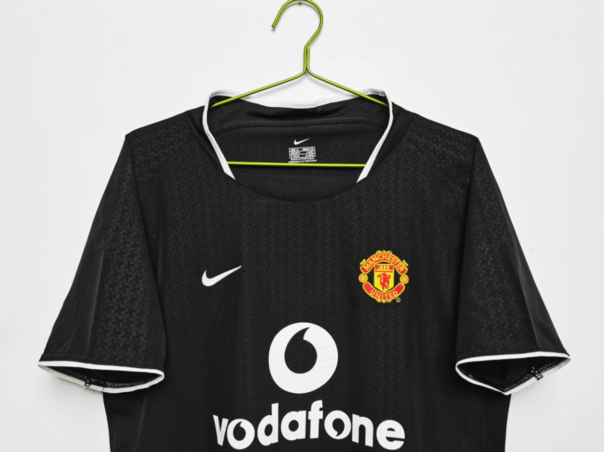 Manchester United 2003/2004 Away - 3