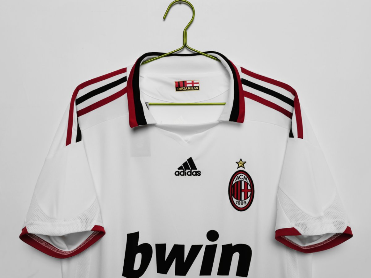 Milan 2009/2010 Away - 3