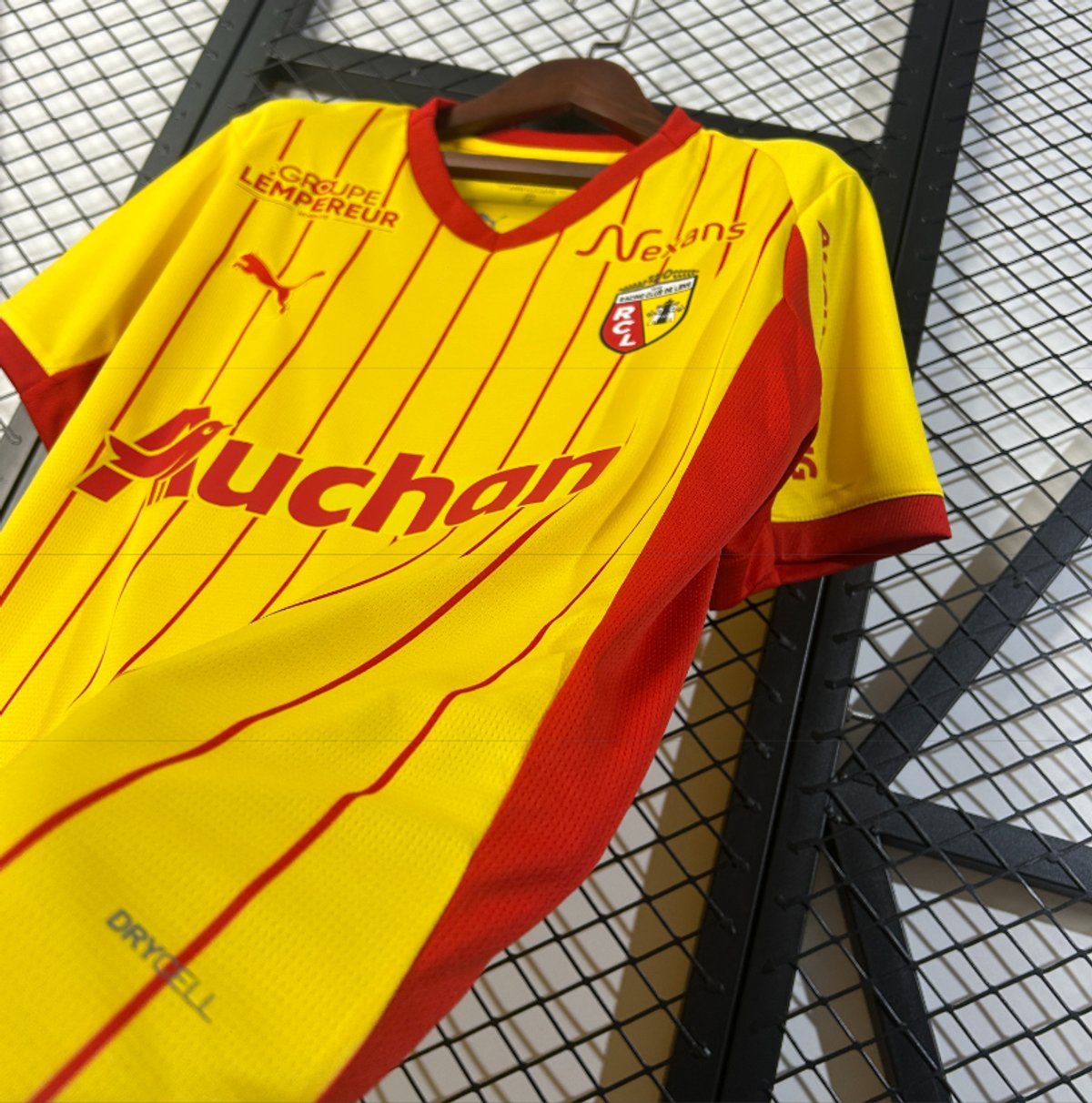 Lens 2025/2026 Home - 4