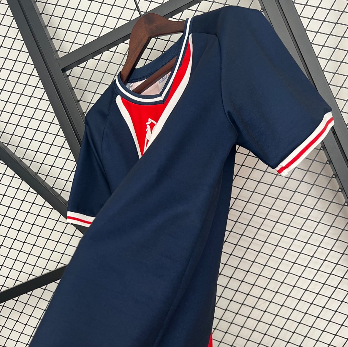 PSG 1974/1975 Home - 7