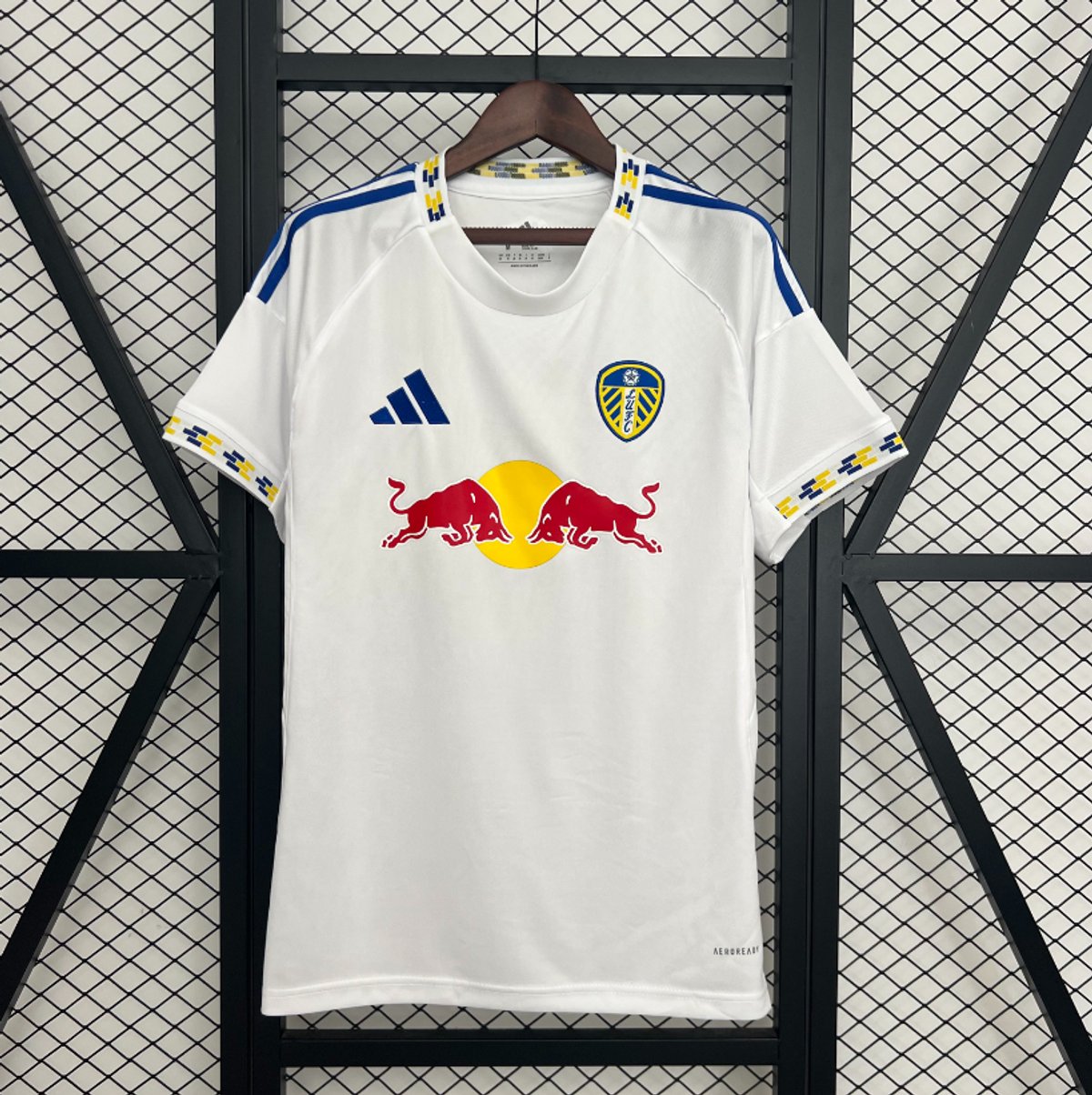 Leeds United 2025/2026 Home