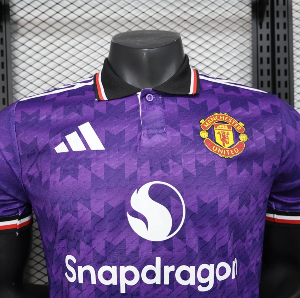 Manchester United 2025/2026 Away - 3