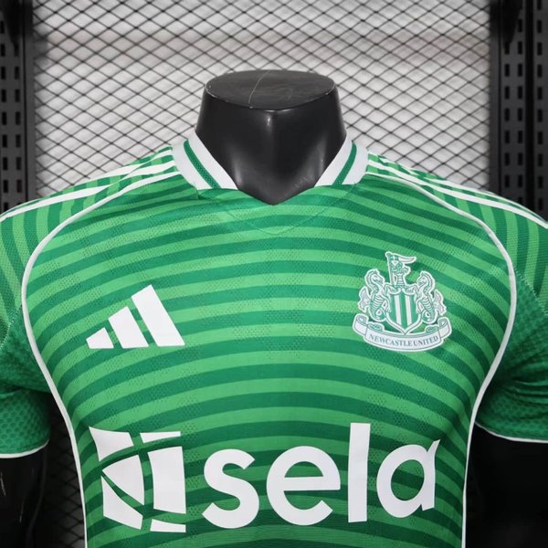 Newcastle 2025/2026 Away