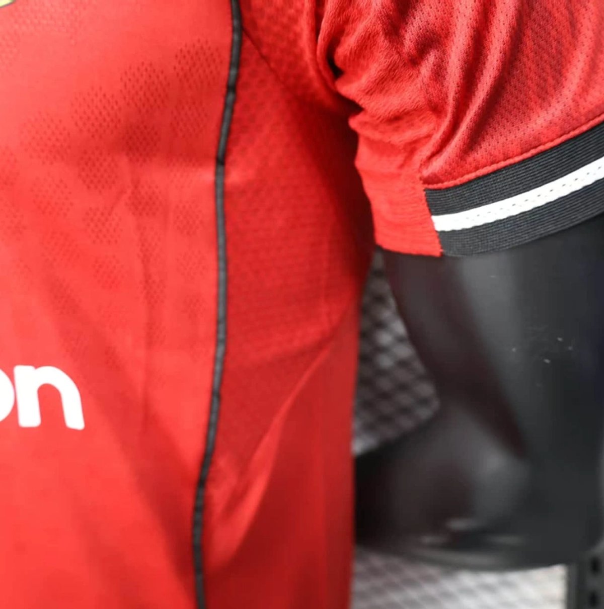 Manchester United 2025/2026 Home - 4