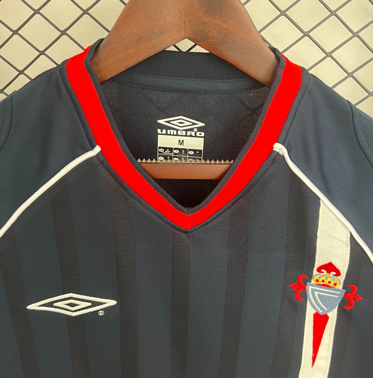 Celta de Vigo 2001/2002 Away  - 3