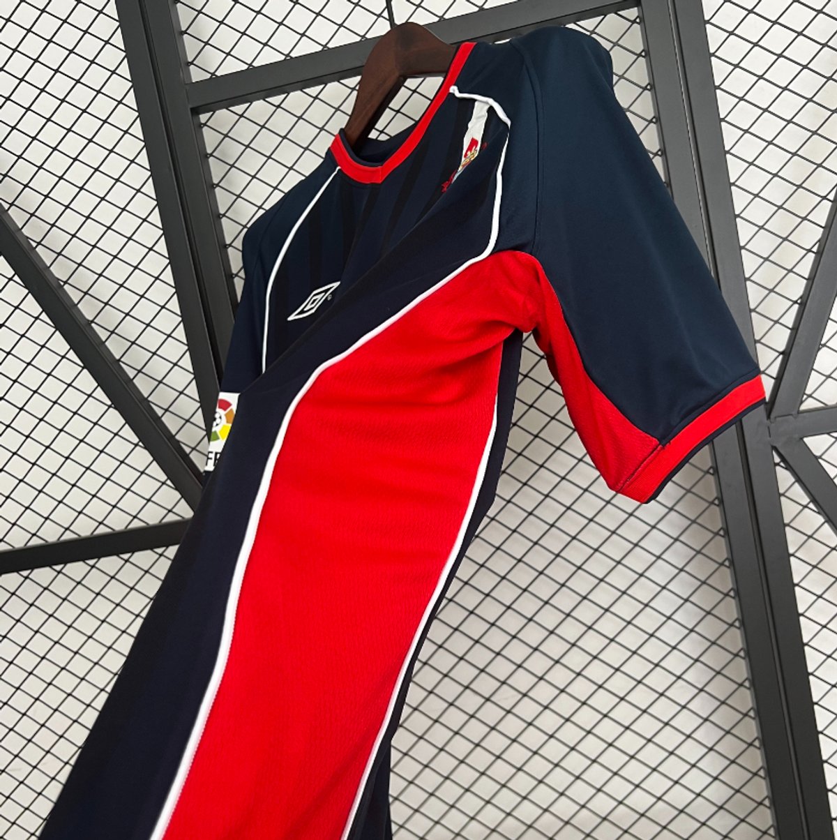 Celta de Vigo 2001/2002 Away  - 7