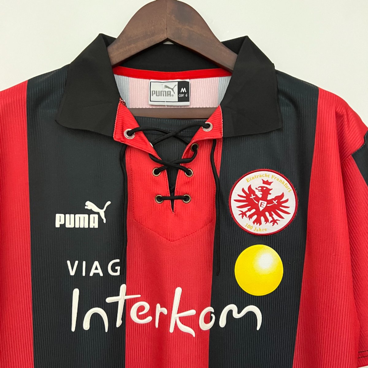 Eintracht Frankfurt 1999/2000 Home 100 Aniversario - 2