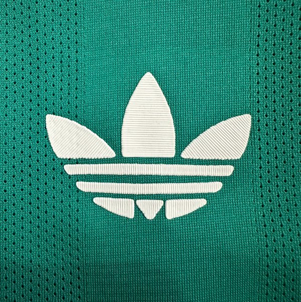 Liverpool 2025/2026 Third