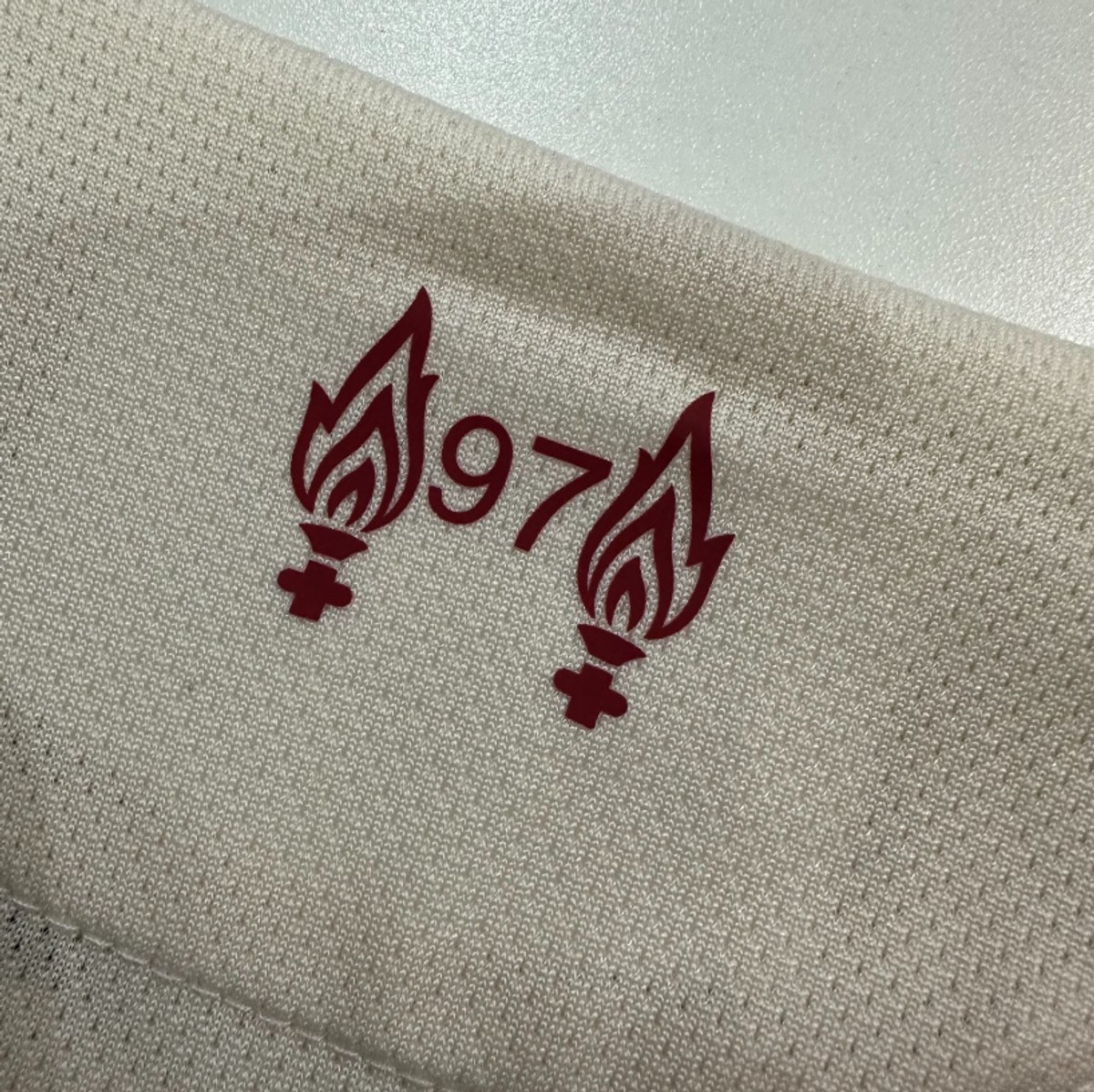 Liverpool 2025/2026 Away - 6