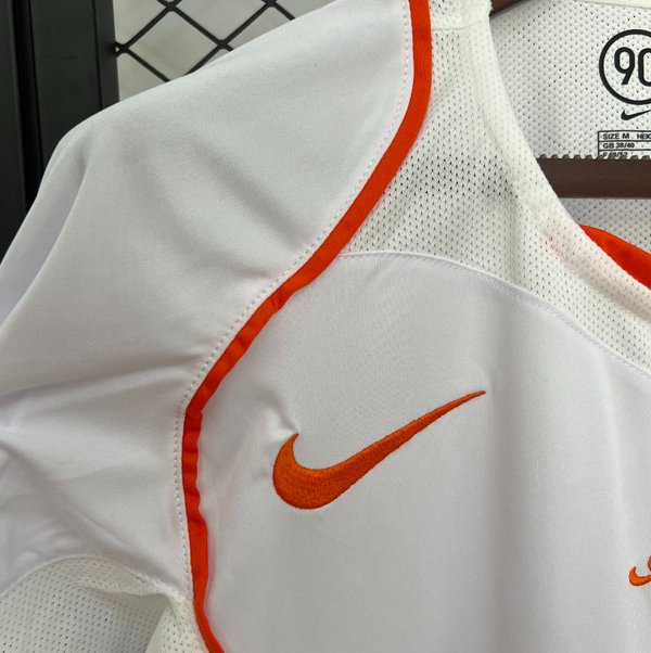 Paises Bajos 2004 Away