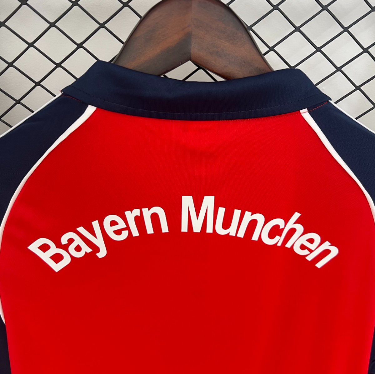 Bayern Munich 2000/2001 Home - 5