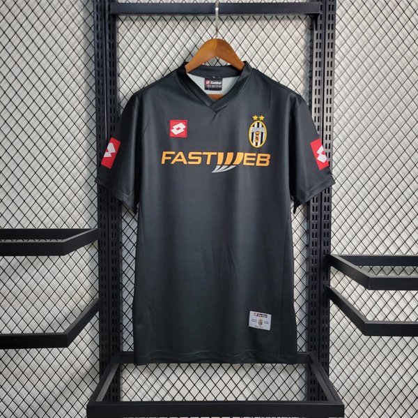 Juventus 2001/2002 Away