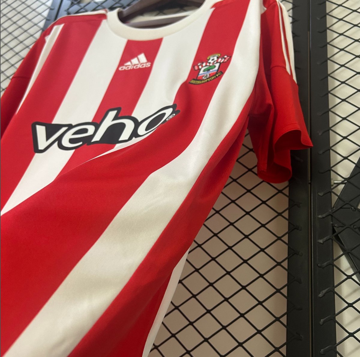 Southampton 2015/2016 Home - 5