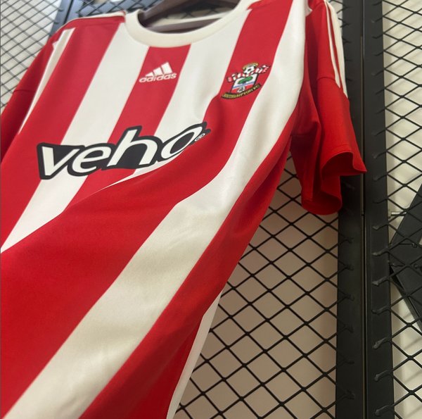 Southampton 2015/2016 Home