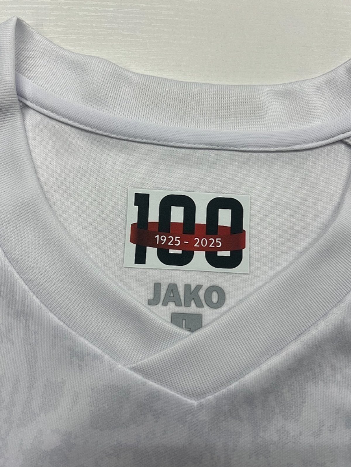 Stuttgart 2025/2026 Edición Aniversario - 4