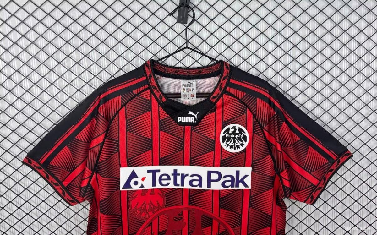 Eintracht Frankfurt 1995/1996 Home - 2