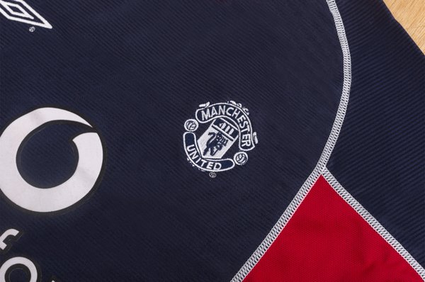 Manchester United 2000/2001 Third