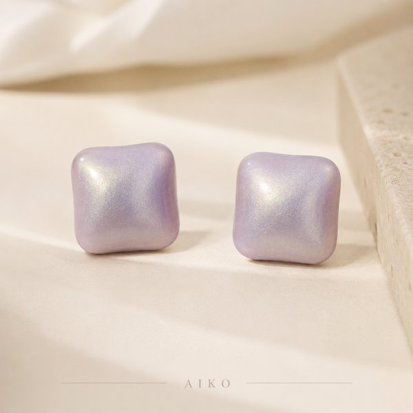 Aretes perlados en forma cuadrada