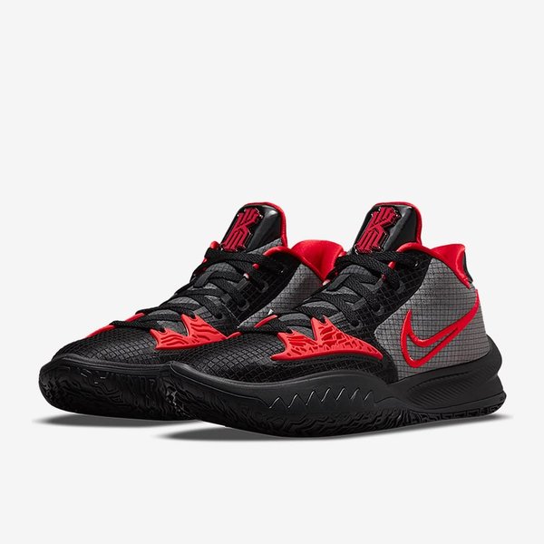 Nike Kyrie Low – Black / University Red (calce 35.5 eur)