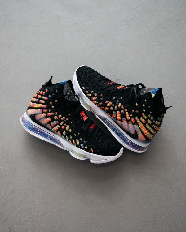 Nike LeBron 17 “James Gang” (Calce 7us)
