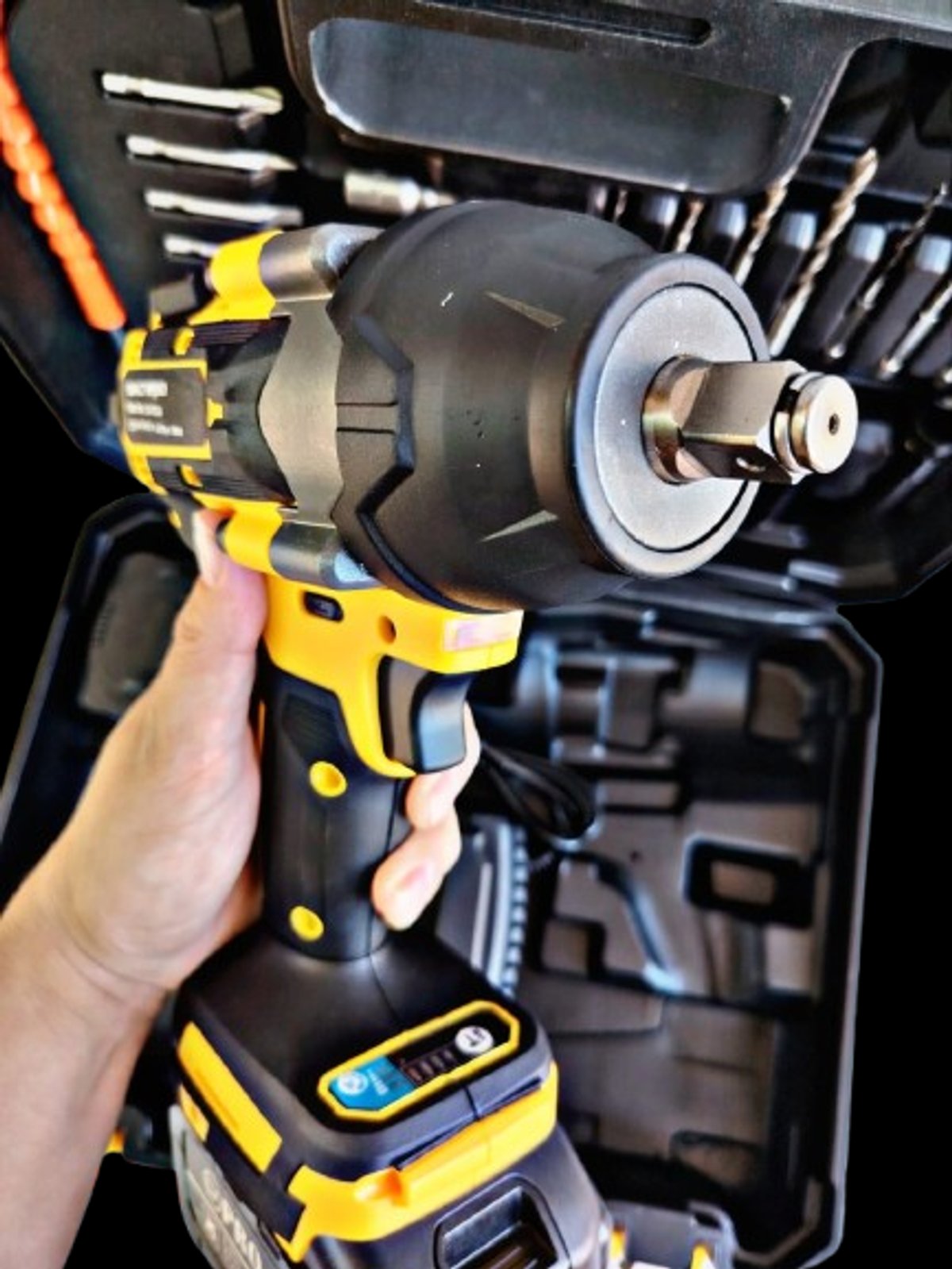 PISTOLA LLAVE DE IMPACTO 800 NEWTOON 21V  - 3