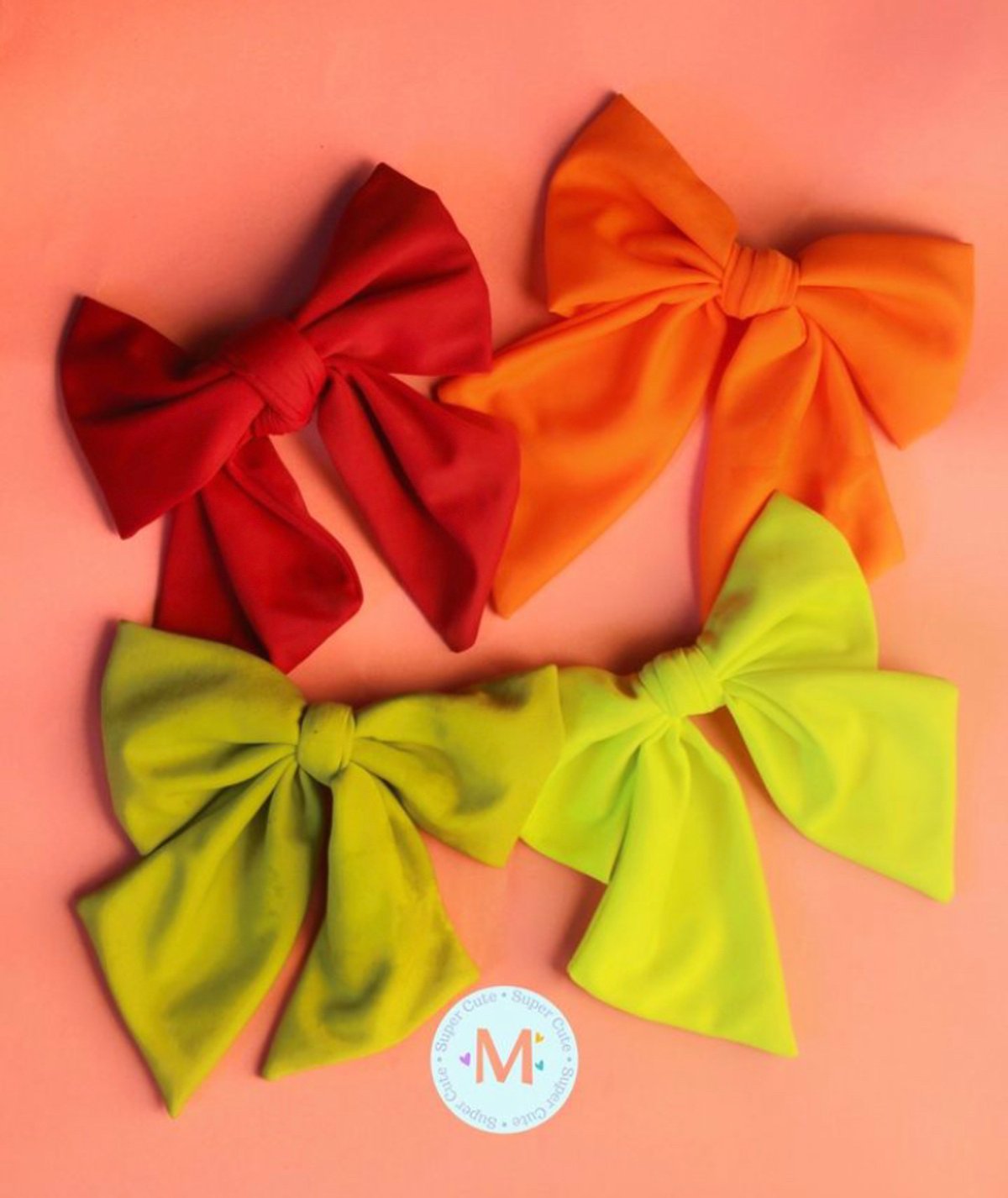 Moño tipo coquette XG