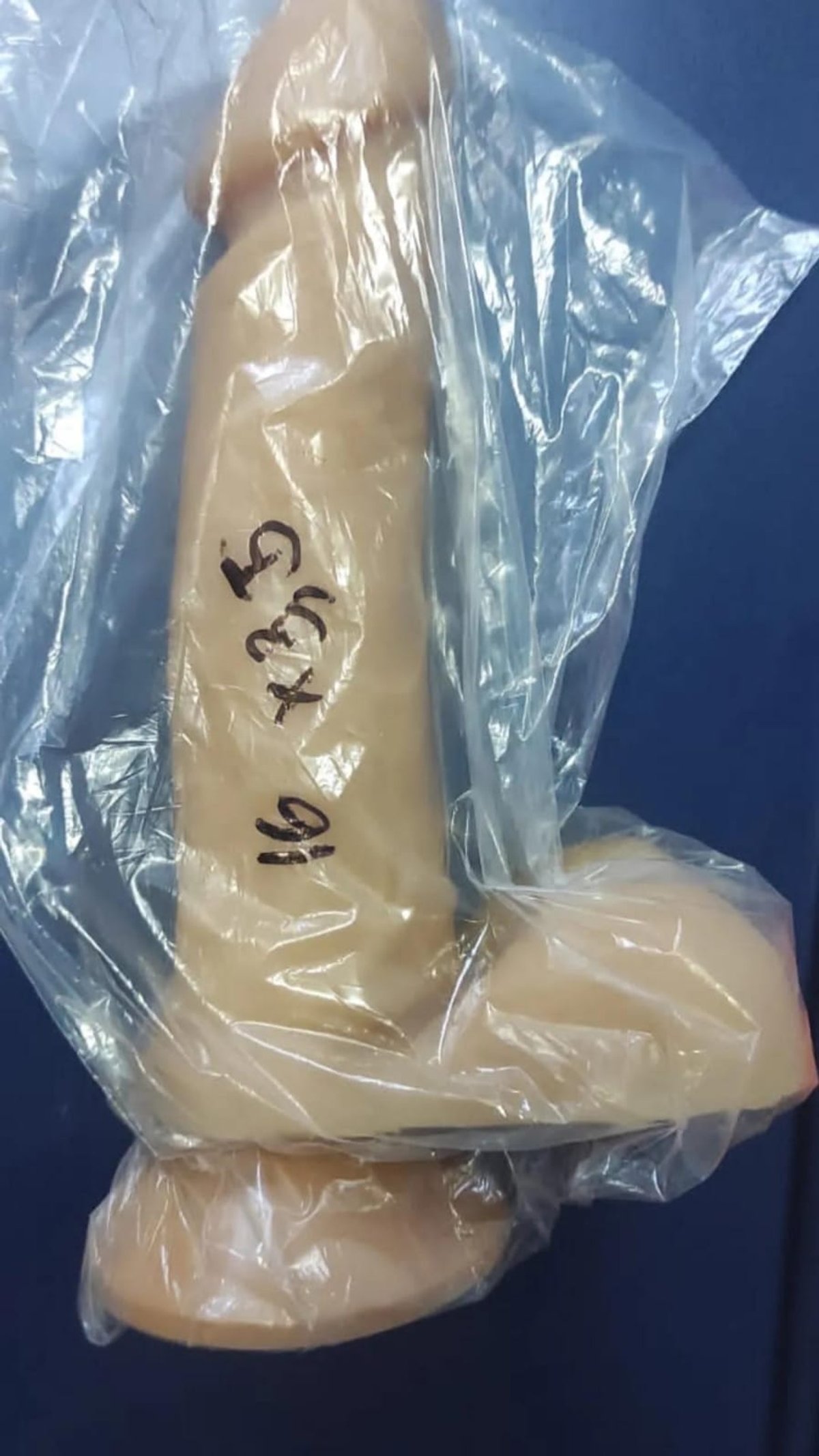 DILDO 16X3.5CM C/ VENTOSA