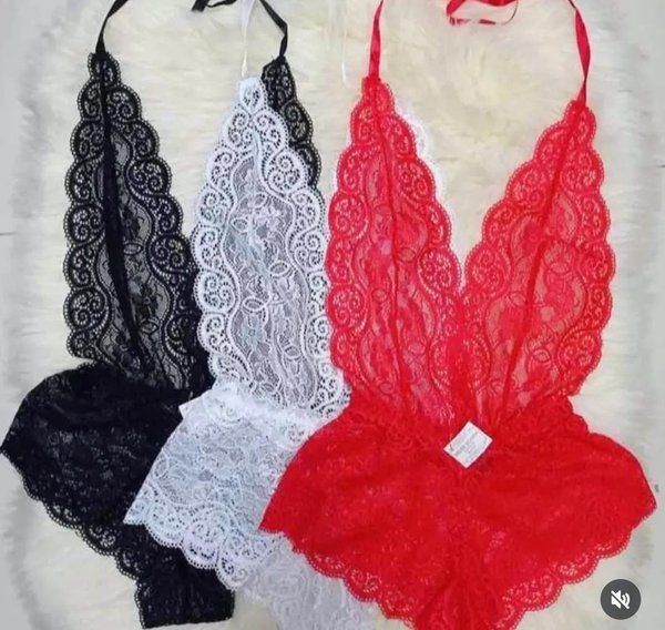 BODY ENCAJE TALLE M