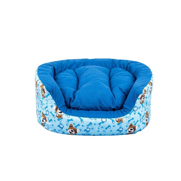Cama celeste con diseño