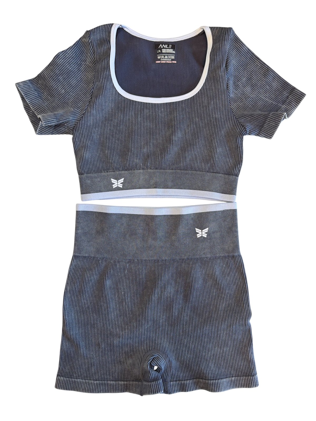 Crop + Short nevado - 2