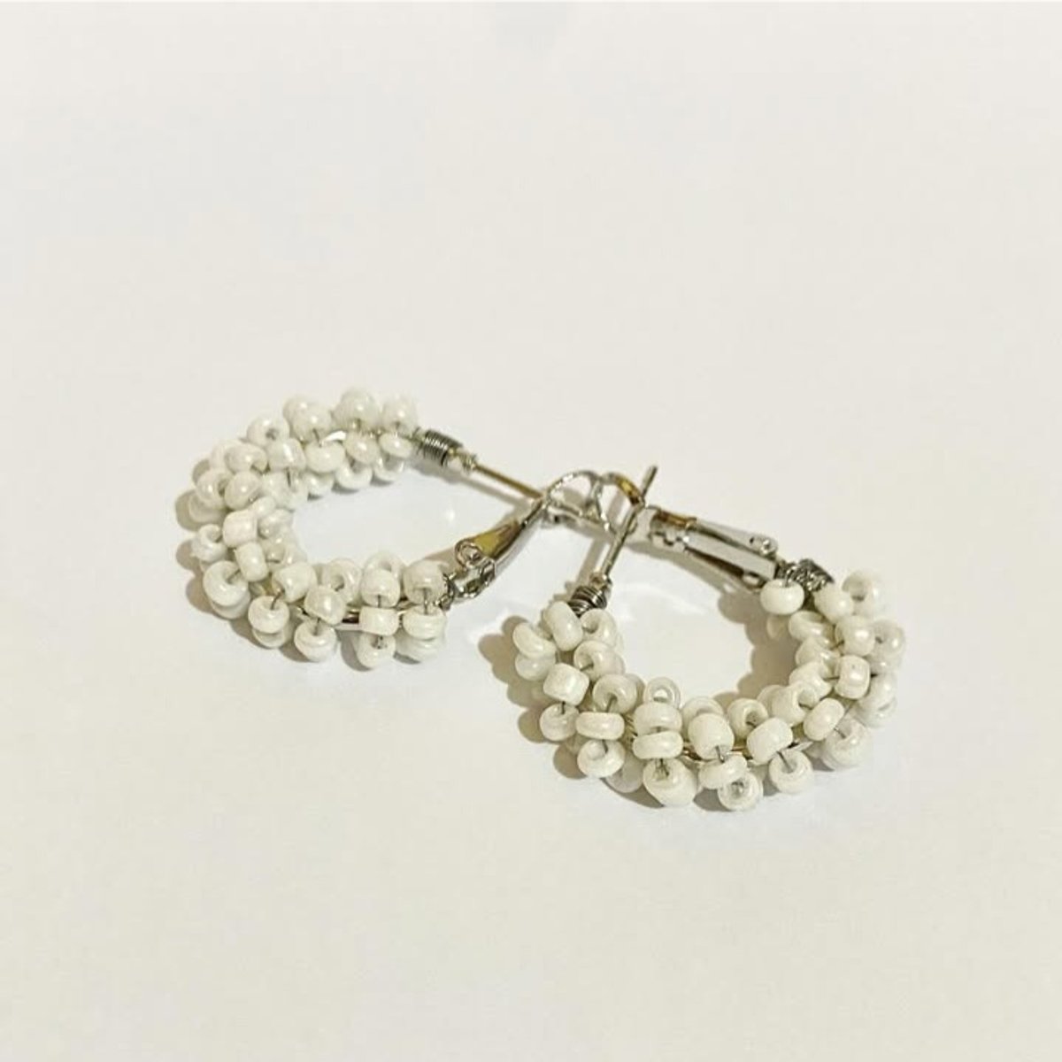 ARRACADAS BORDADAS CON CHAQUIRAS - 4