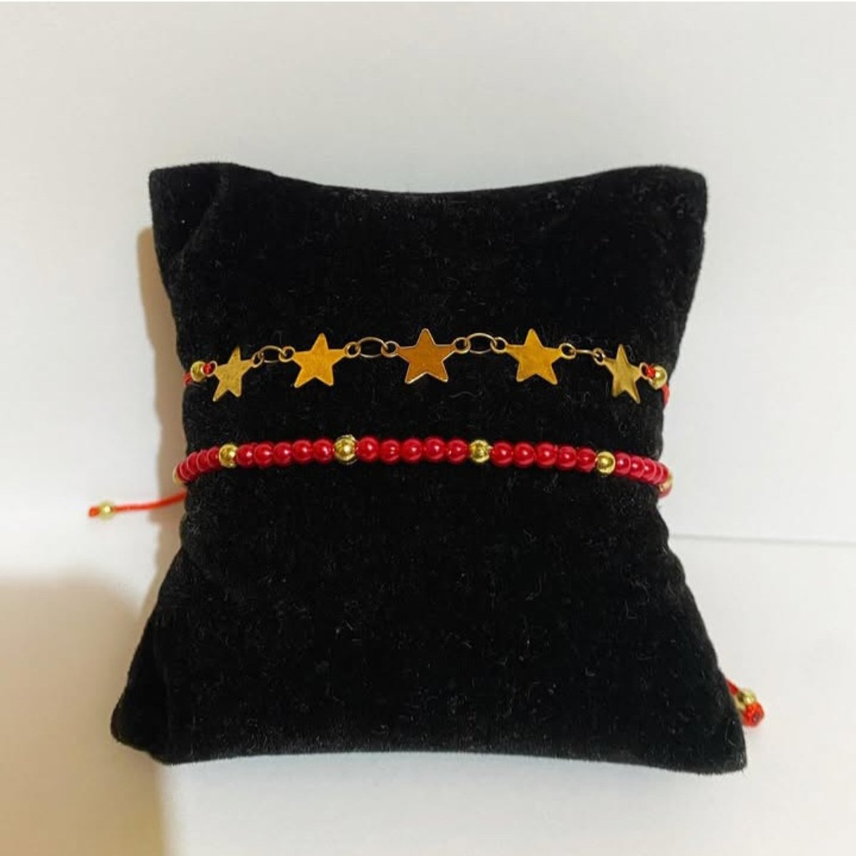 SET DE PULSERAS DE HILO | PULSERA DE HILO CON DIJE - 3