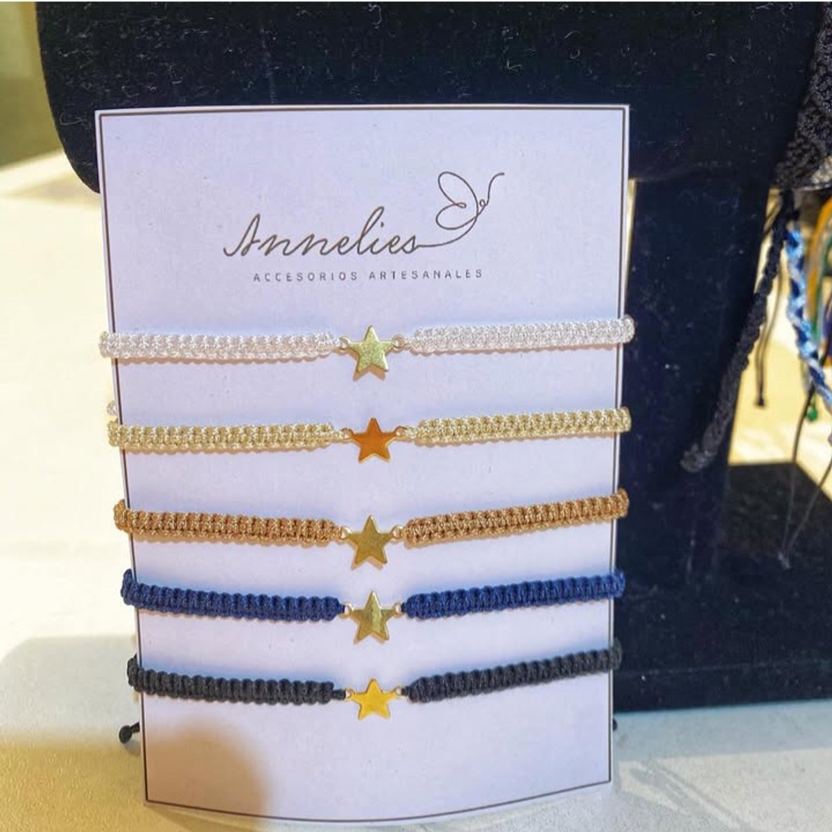 SET DE PULSERAS DE HILO | PULSERA DE HILO CON DIJE - 4