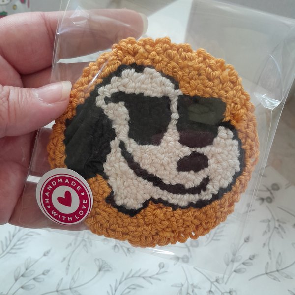 Posavaso Snoopy. Colores variados.