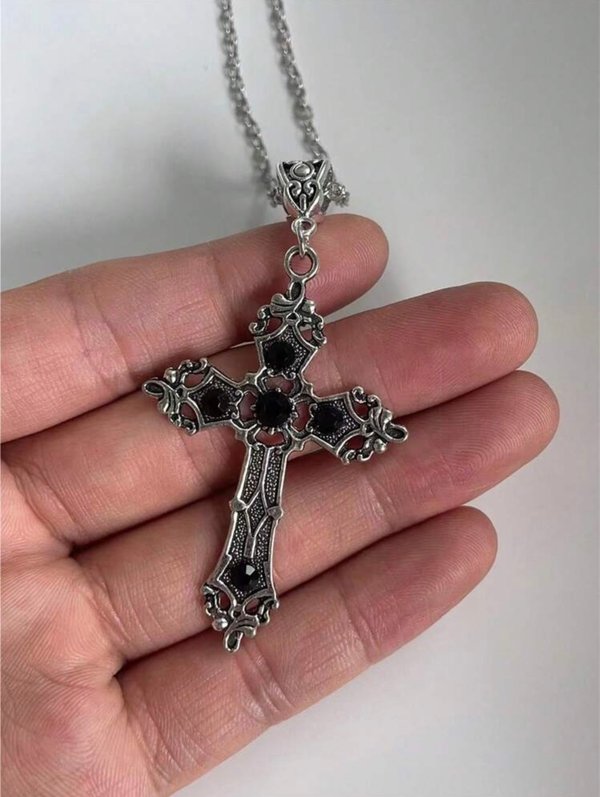 NOIR SANCTUM CROSS
