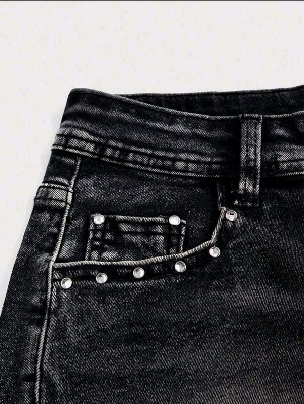 Short Dark Detail