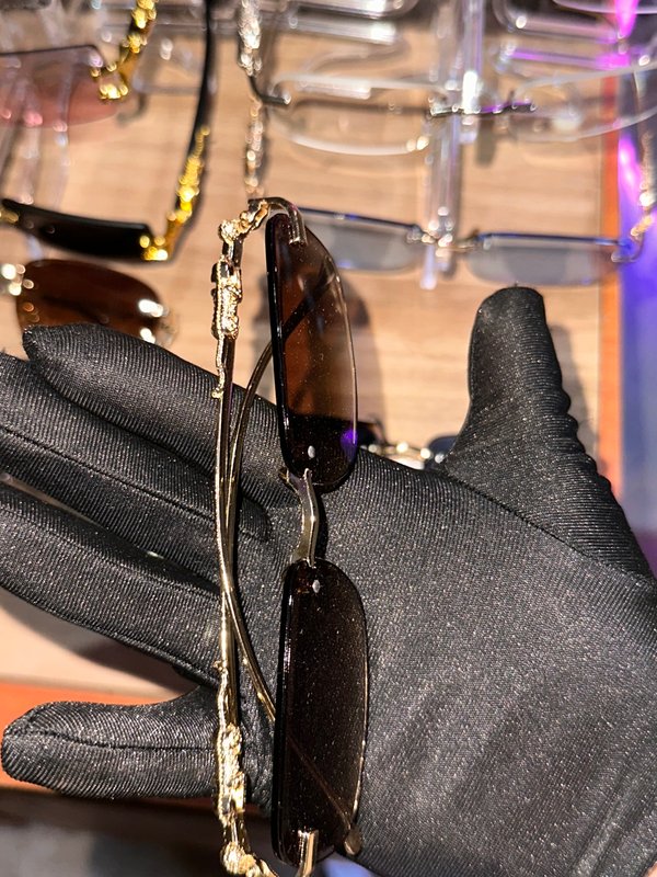 Lentes Cartier color café marco dorsdo 