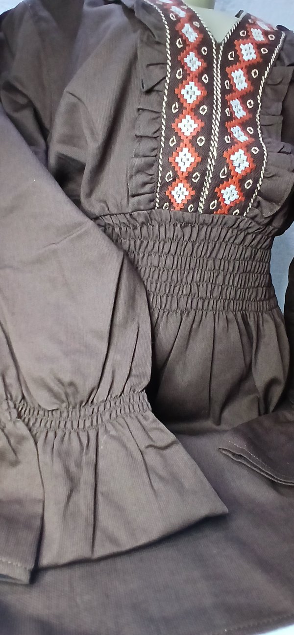 Blusa Fem marrón 