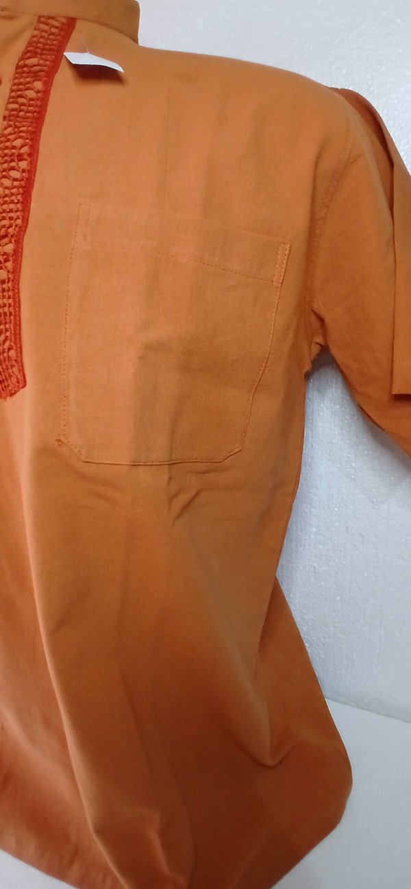 Remera Masc. Con cuello  Terracota