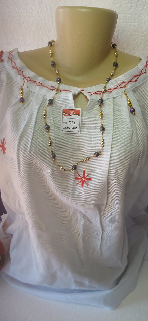 Collar Perlas azuladas con arete
