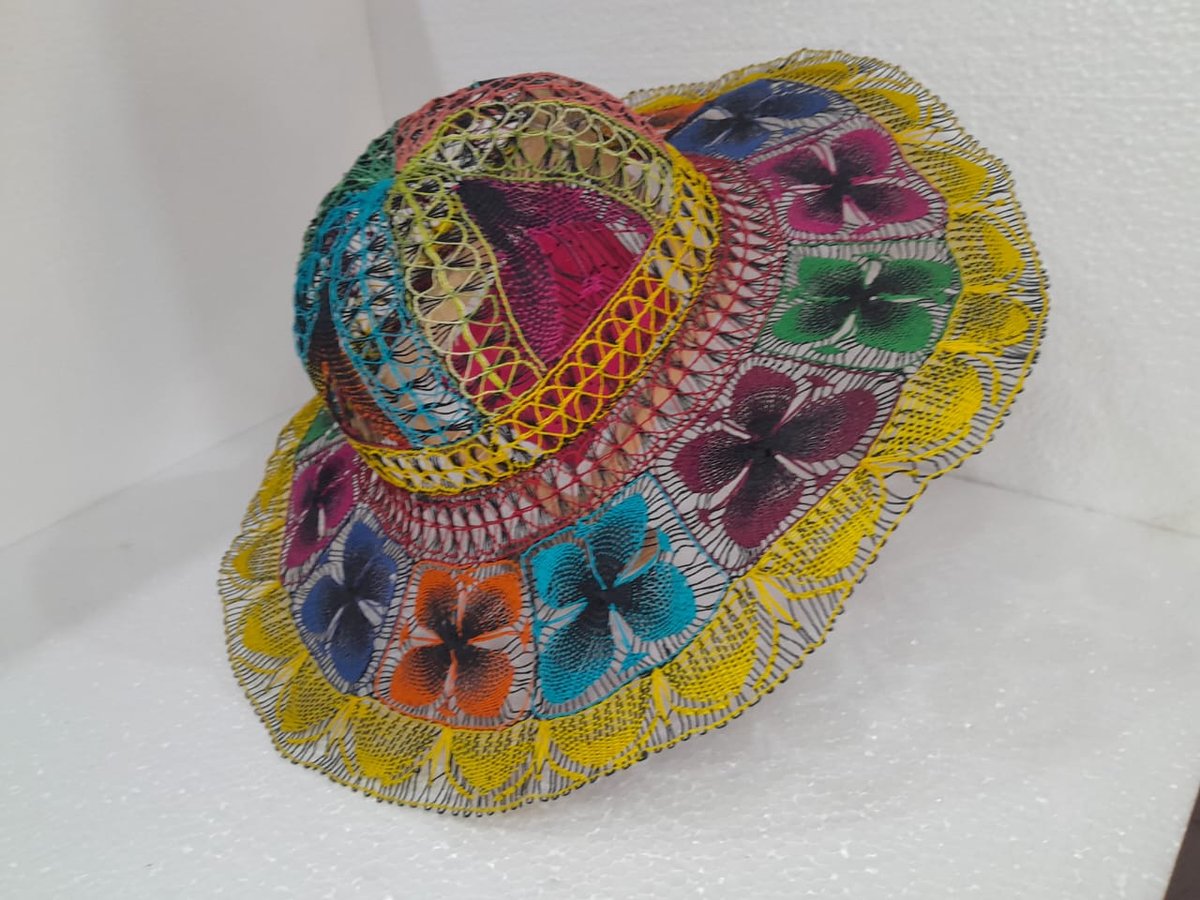 Sombrero tejido en Ñanduti - 2