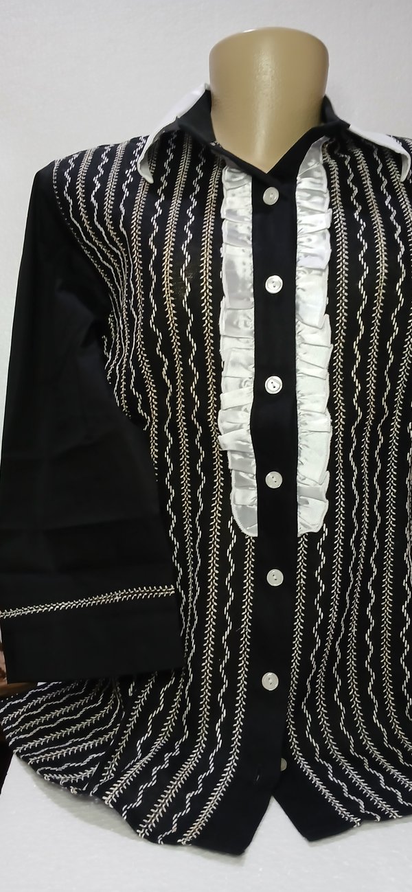 Camisa Fem Negro con Blanco
