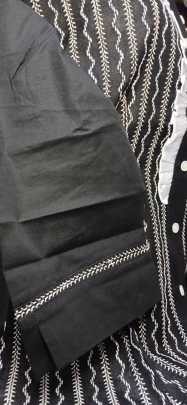 Camisa Fem Negro con Blanco