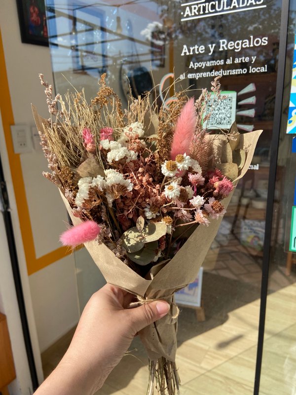 Ramo de flores secas